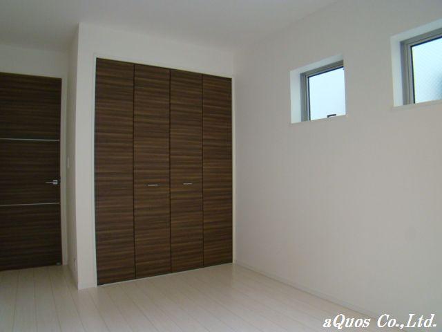 Non-living room. Indoor (10 May 2013) Shooting