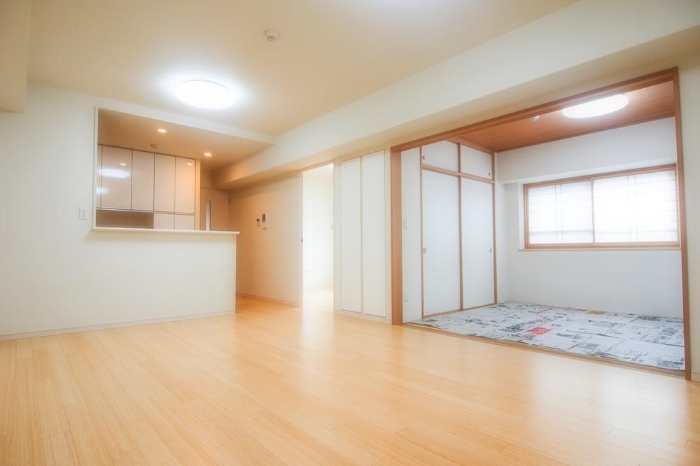 Living. Indoor (12 May 2013) Shooting