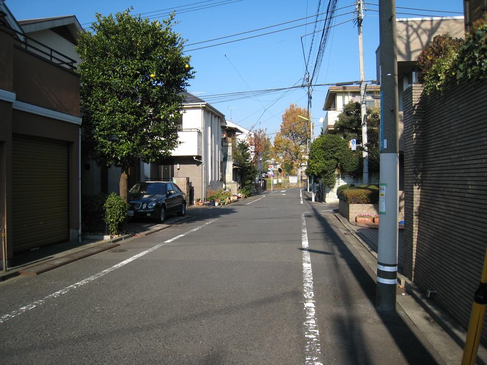 Local photos, including front road. Local (12 May 2013) Shooting