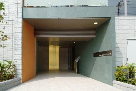 Entrance. Completion time of shooting