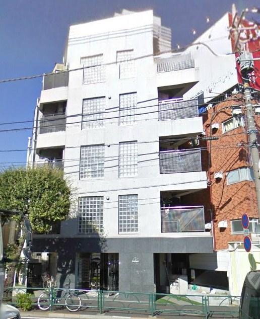 Local appearance photo. Local (March 2012) shooting