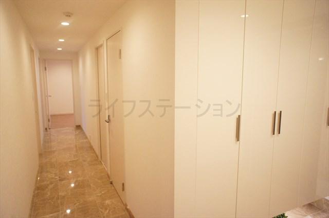 Non-living room. Local January 6 shooting