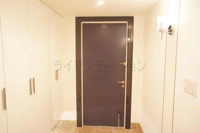 Entrance. Local January 6 shooting