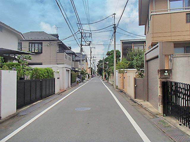 Local photos, including front road. Local (September 2013) Shooting