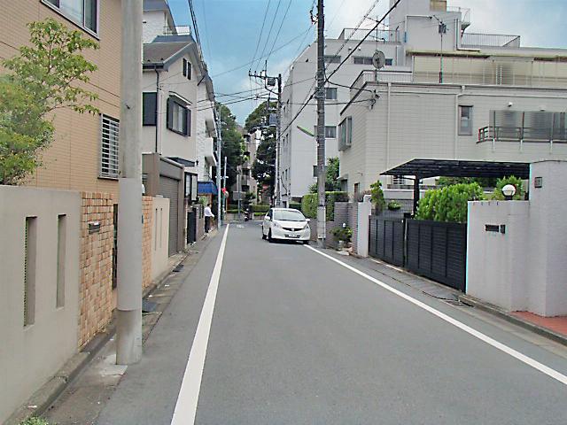 Local photos, including front road. Local (September 2013) Shooting