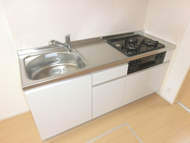 Kitchen. Cooking is Easy with system Kitchen 3-neck