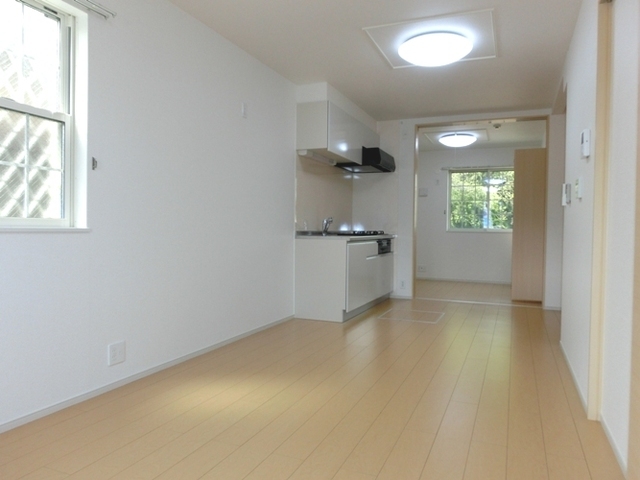 Other room space. Very clean room space