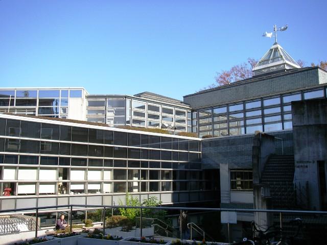 library. Municipal Kamikitazawa 120m to Kumin Center