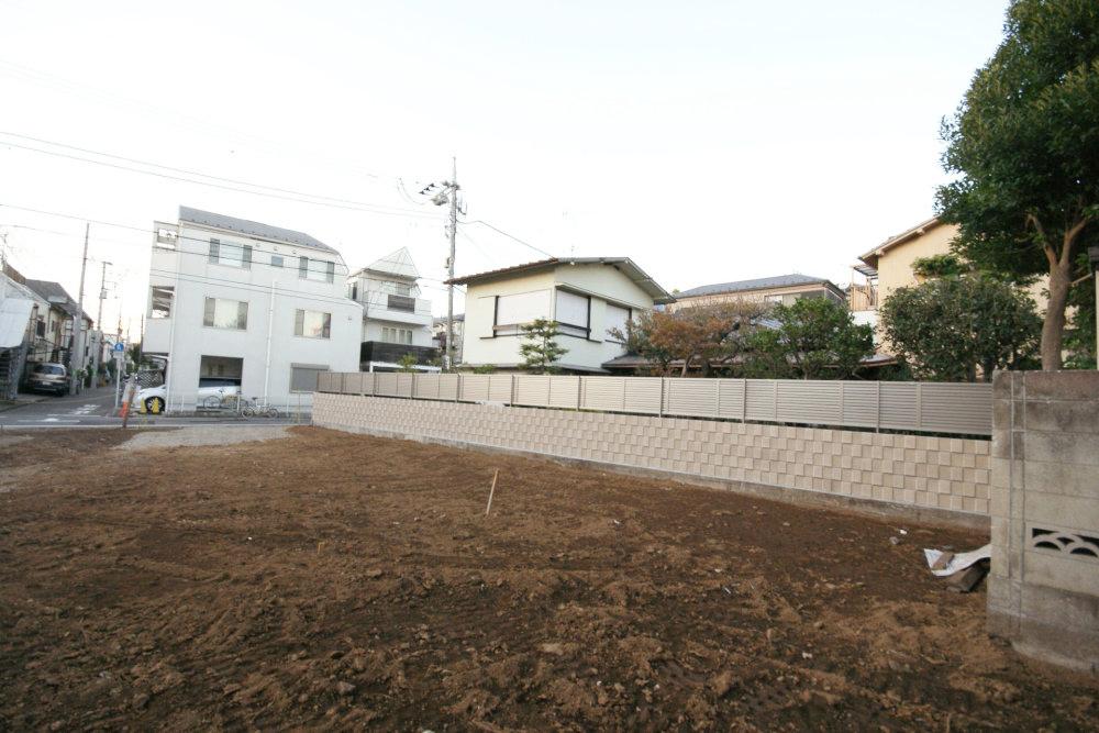 Local land photo. Space between the comfort adjacent land