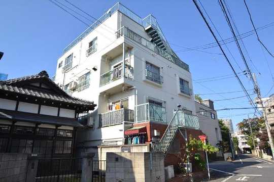 Local appearance photo. Building appearance (1)