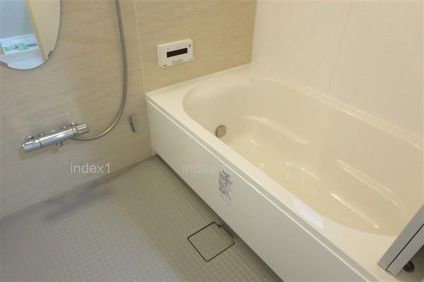 Bathroom. Reheating ・ It comes with dryer