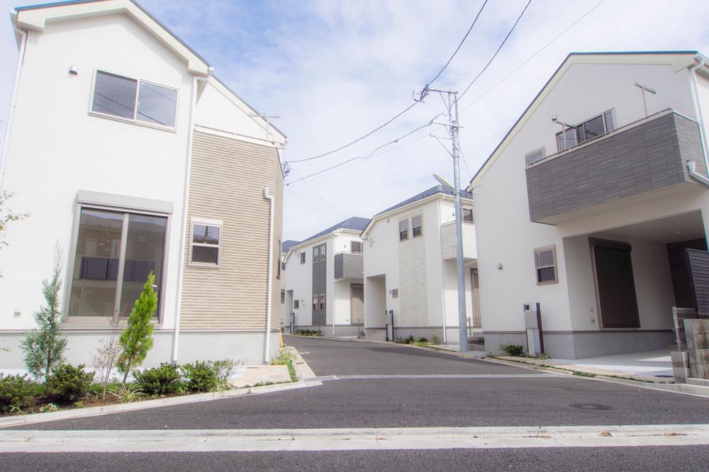 Local appearance photo. Local (10 May 2013) Shooting Station walk about 9 minutes! All rooms have double-glazing With sash screen door! Very useful external faucet! Barrier free design.  