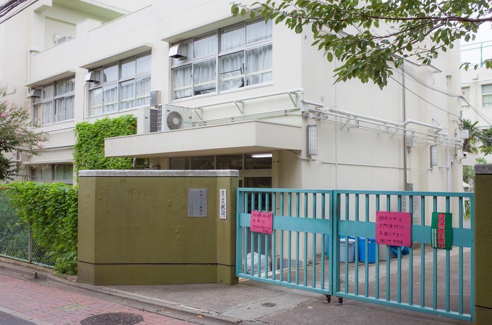 Other. Sasahara elementary school walk about 4 minutes