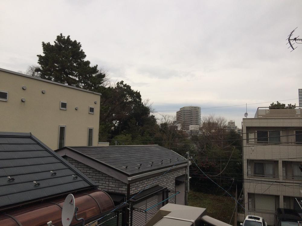 View photos from the dwelling unit