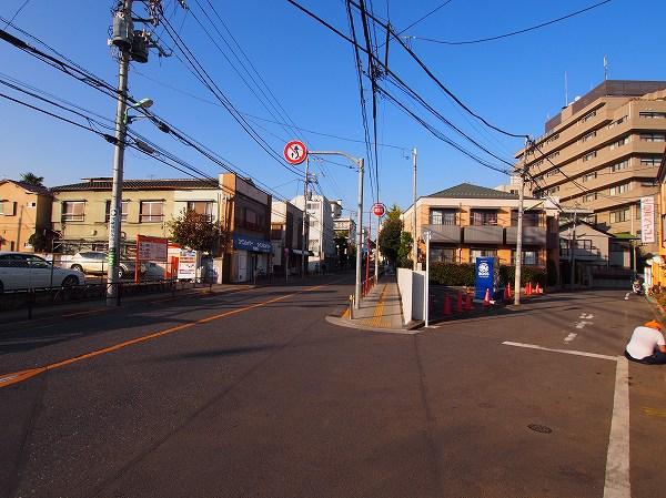 Local photos, including front road. Local (11 May 2013) Shooting