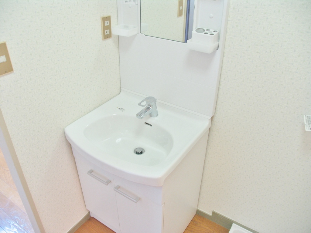 Washroom. ■ Independent wash basin (another room image photo)