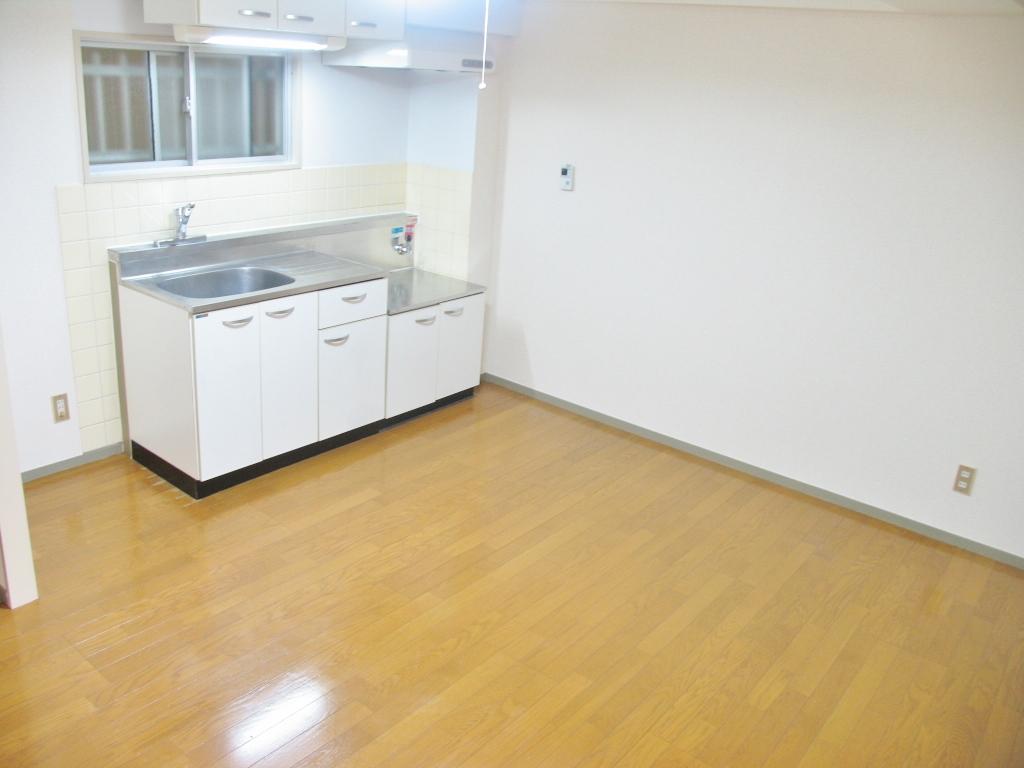 Living and room. ■ Spacious dining (another room image photo)