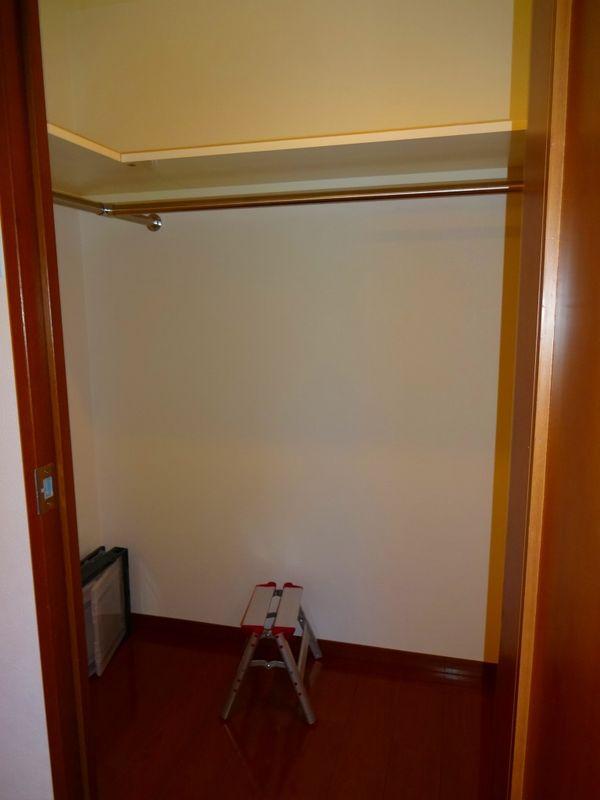 Receipt. Walk-in storage