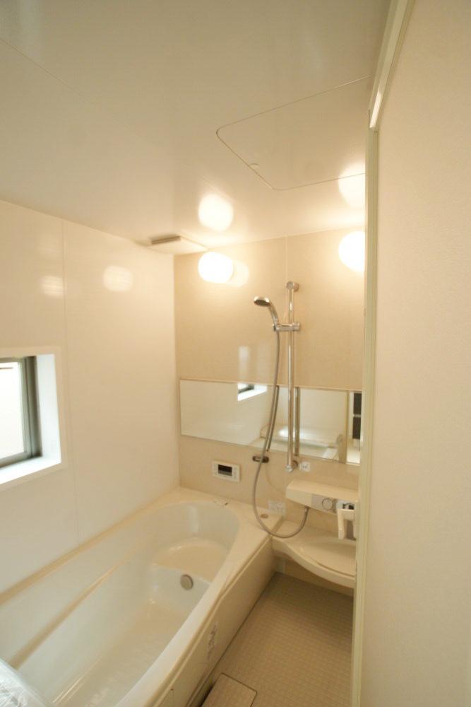 Same specifications photo (bathroom). It will be the construction example of bathroom. It will be equipped with ventilation dryer. 