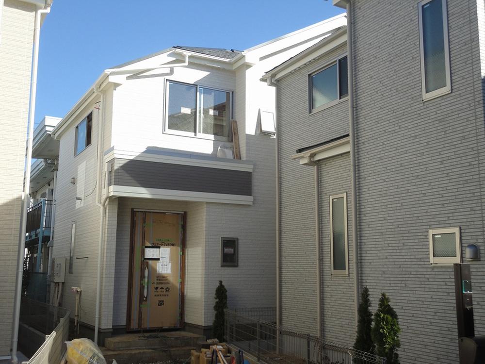 Local appearance photo