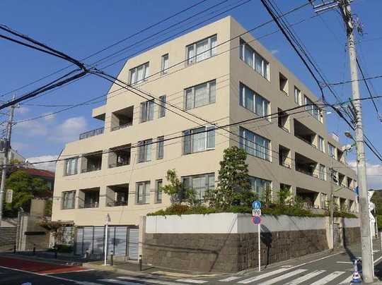 Local appearance photo. 2007 August Year Built Mitsubishi Estate Co., Ltd. is the former sale of Park House series.