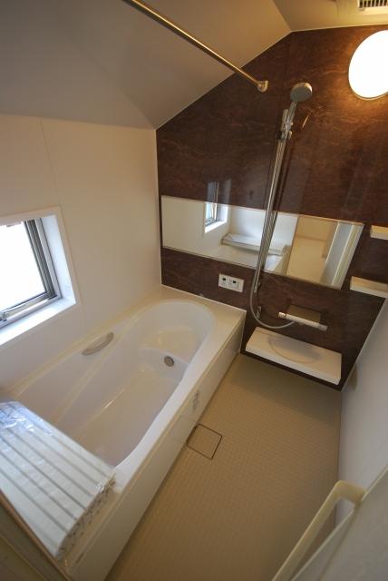 Bathroom. Unit bus with a bathroom drying function to dry out the laundry even in bad weather