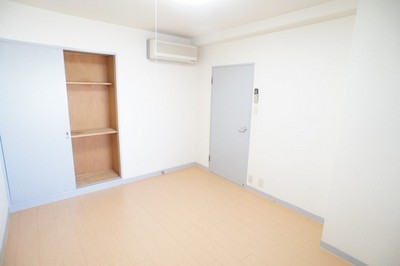 Living and room. A private room a sense of Western-style ☆ 