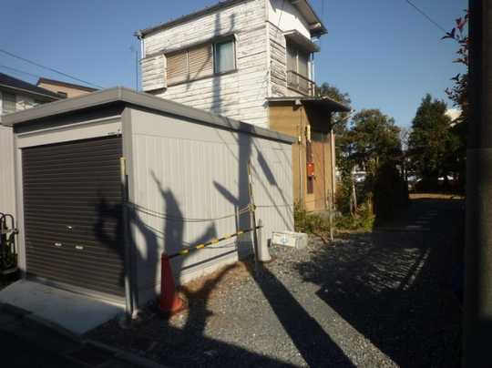 Local land photo. Keio Electric Railway Keio Line "Sengawa" is a 10-minute walk from the station. 
