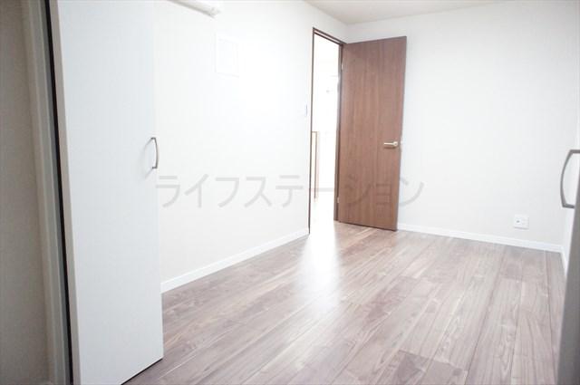 Non-living room. Local (December 20, 2013) Shooting