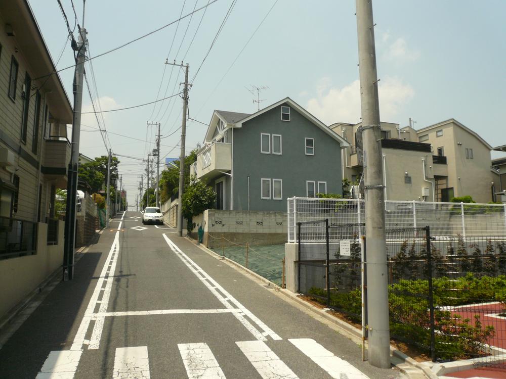 Local photos, including front road. Local (September 2013) Shooting