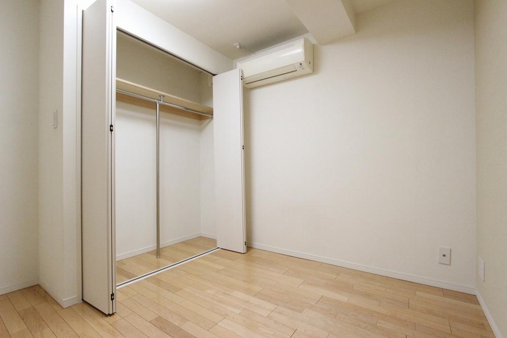 Receipt. With a large capacity closet!