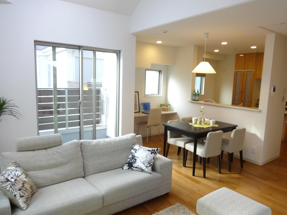 Living. Indoor (10 May 2013) Shooting