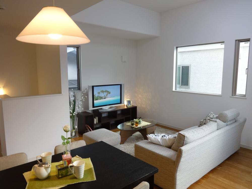 Living. Indoor (10 May 2013) Shooting