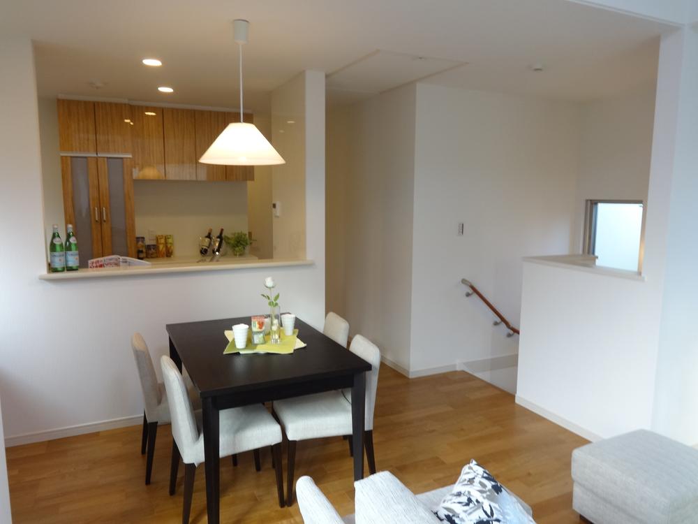 Living. Indoor (10 May 2013) Shooting