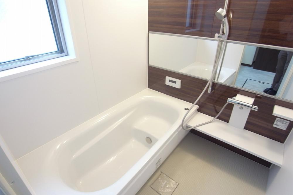 Bathroom.  [Bathroom]   ※ With bathroom drying heater