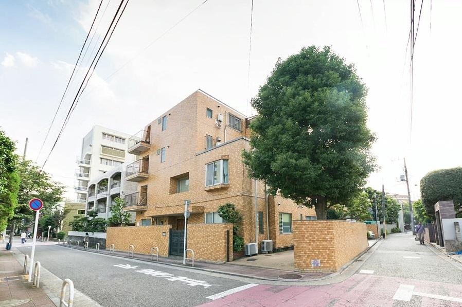 Local appearance photo