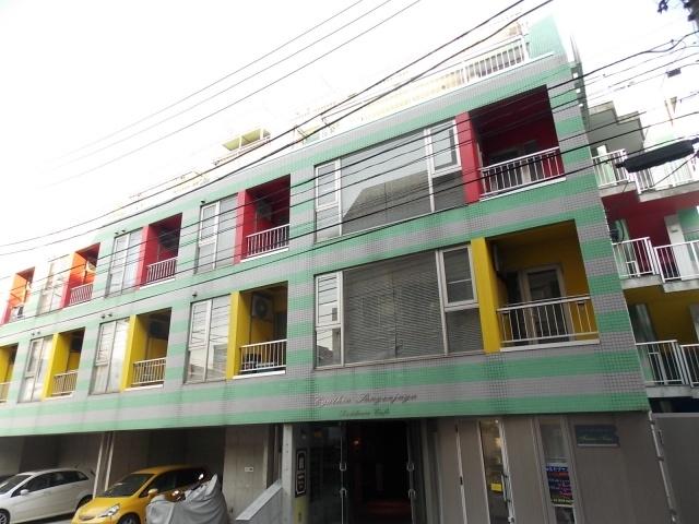 Local appearance photo