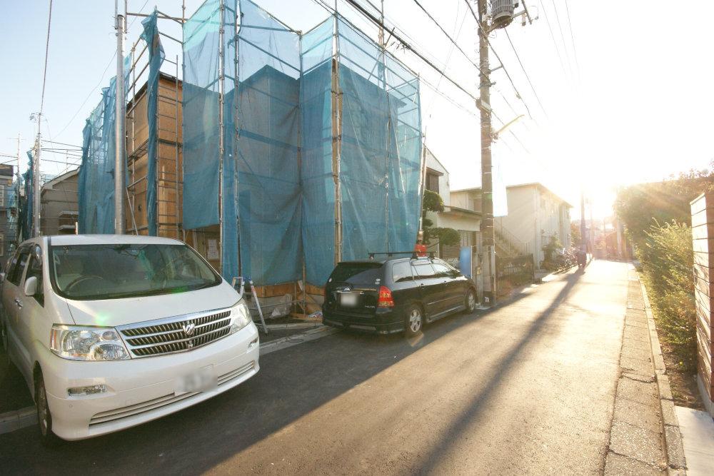 Local photos, including front road. Since it is a little over the entire surface of the road traffic, Will also become you live with peace of mind at home to small children come.