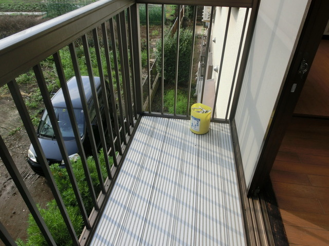 Balcony. It will be on the balcony space