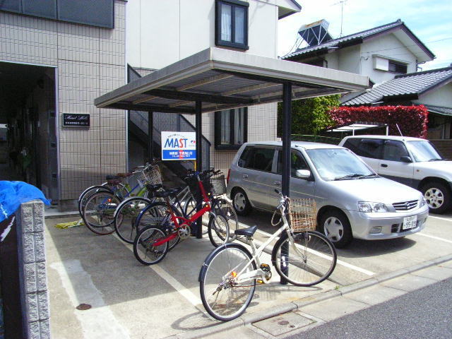 Other common areas. Covered parking lot ☆ 