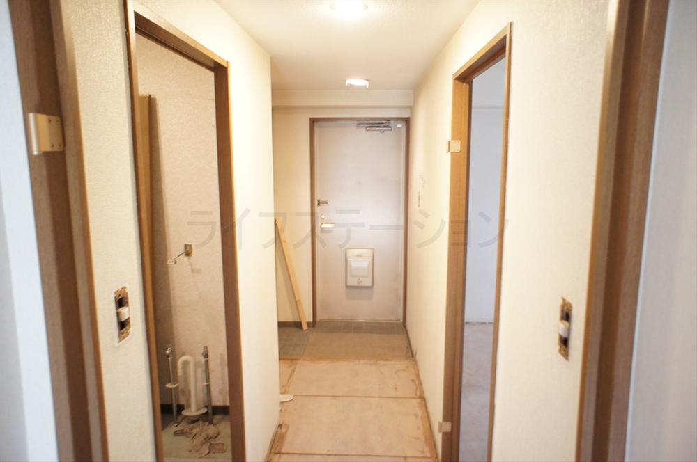 Entrance. Local (11 May 2013) Shooting ☆ Reform in ☆