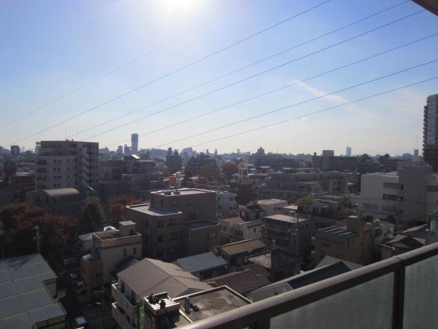 View photos from the dwelling unit. View from the site (November 2013) Shooting