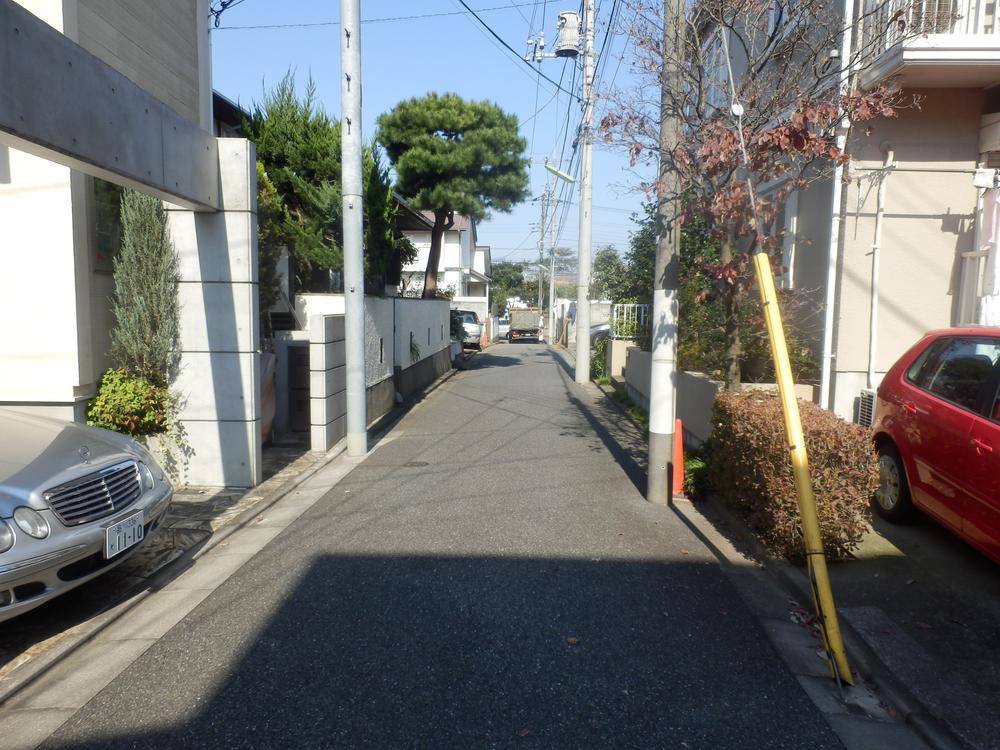 Local photos, including front road. Local (11 May 2013) Shooting