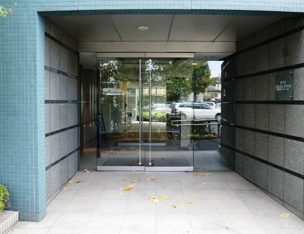 Local appearance photo. Local (11 May 2013) Shooting