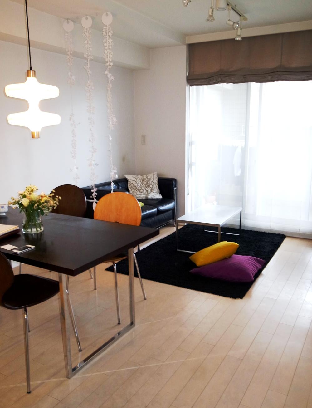 Living. Local (11 May 2013) Shooting