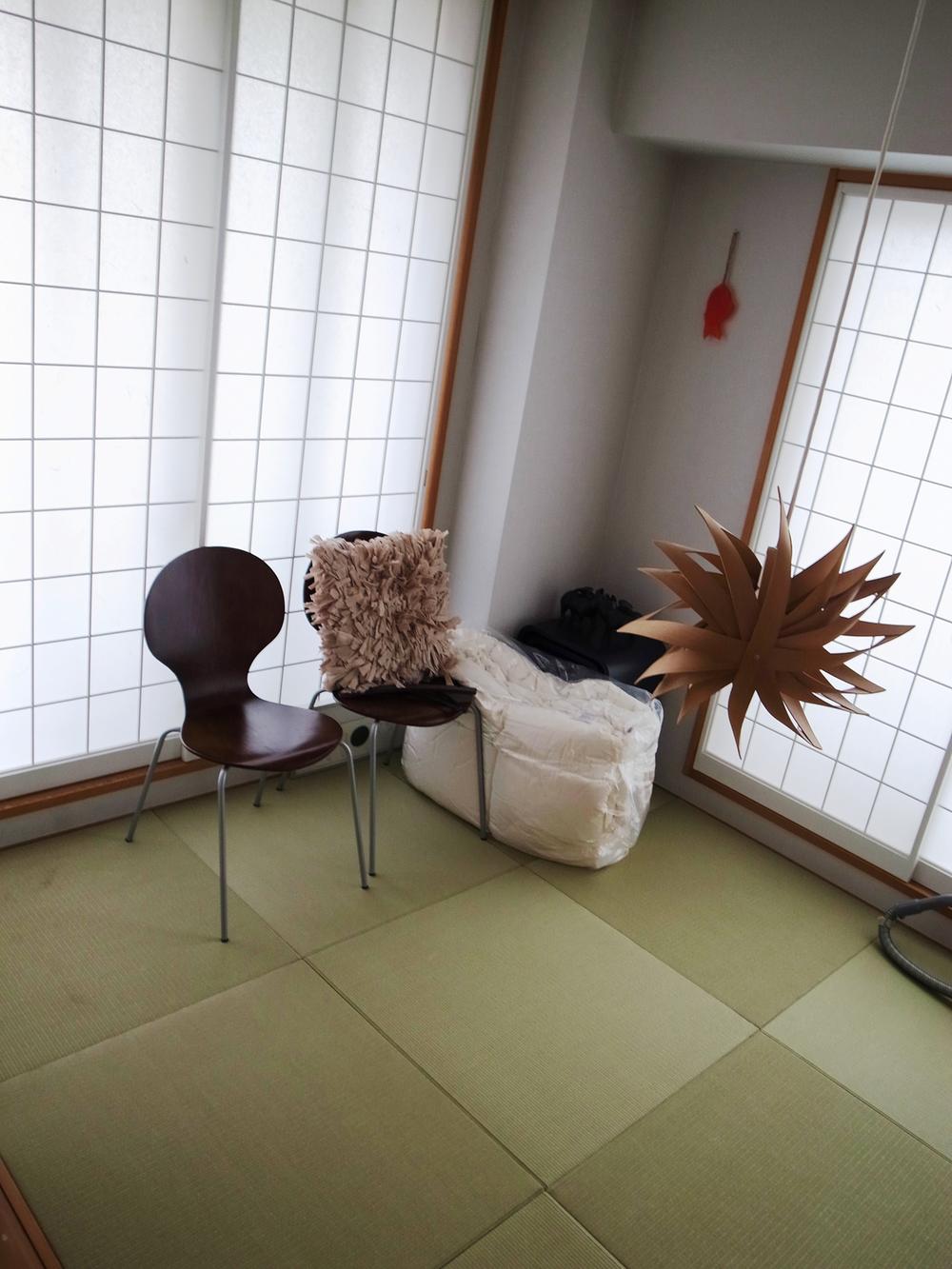 Non-living room. Local (11 May 2013) Shooting