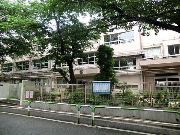Junior high school. Sakuragaoka 1190m until junior high school