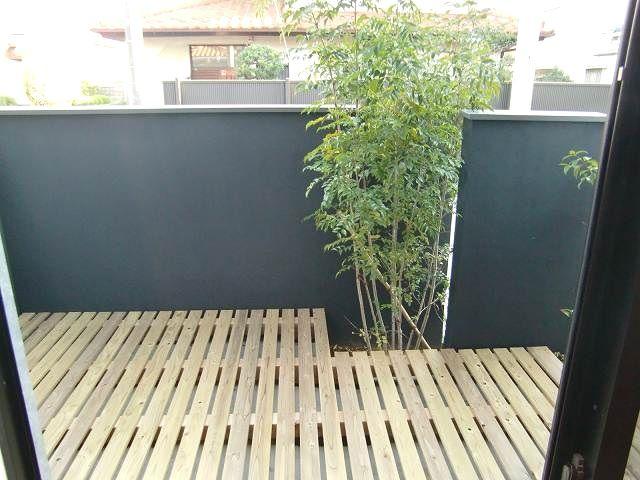 Balcony. Large wood deck