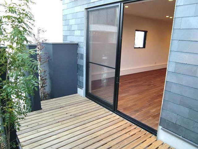 Balcony. Example of construction