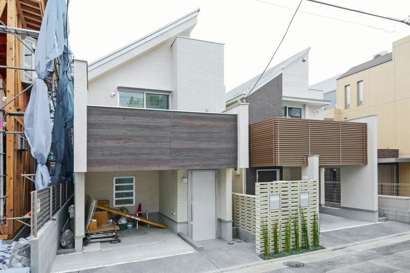 Local appearance photo. Local (12 May 2012) shooting